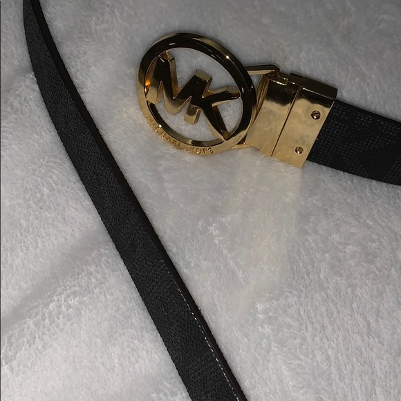 Michael Kors Accessories - Michael Kors Reversible Belt
